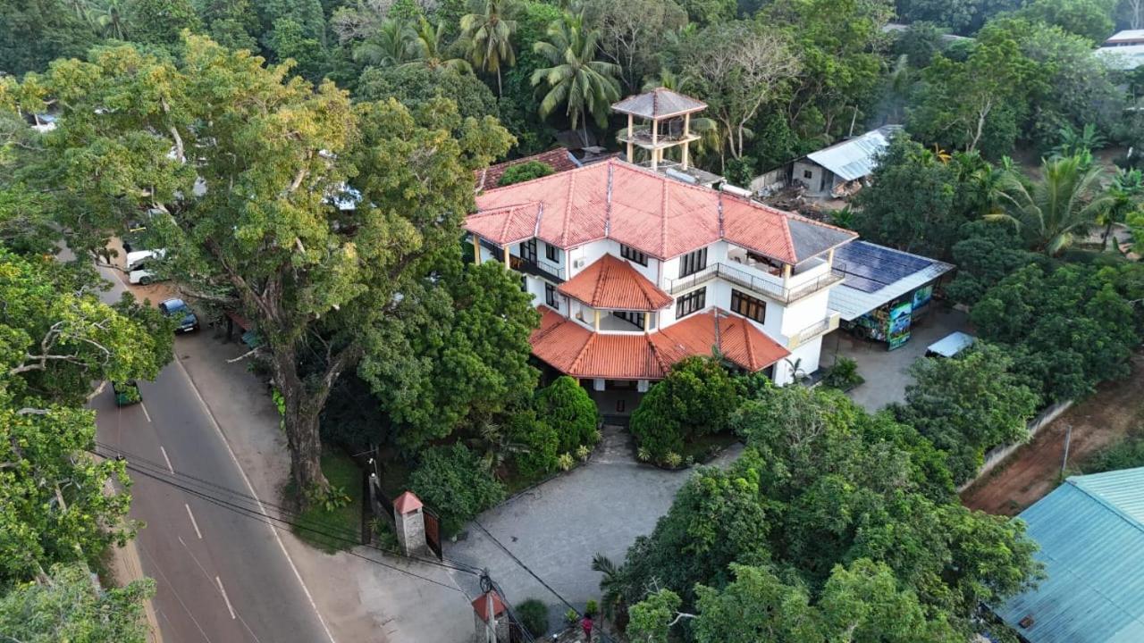 Sigiriya Summer Resort Exterior photo